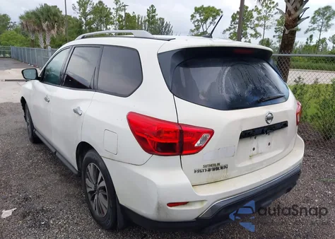 2017 Nissan Pathfinder S z USA, uszkodzony, nr VIN 5N1DR2MN8HC907478